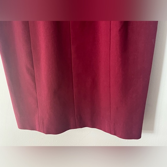Women’s Banana Republic Rich Burgundy Midi Elegant Bodycon Dress - Picture 5 of 14